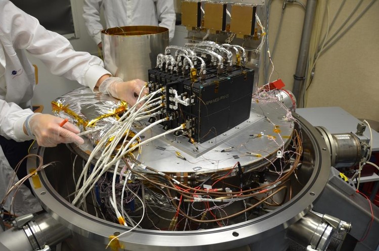 Test d’un instrument pour la sonde Solar Orbiter - droits : Observatoire de Paris